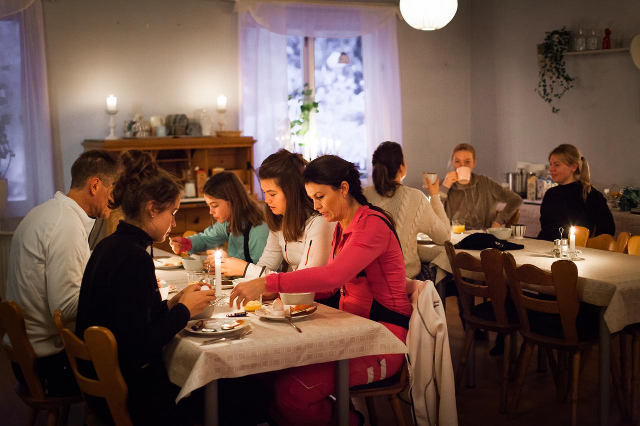 بيت شباب Helsingegarden Järvsö المظهر الخارجي الصورة